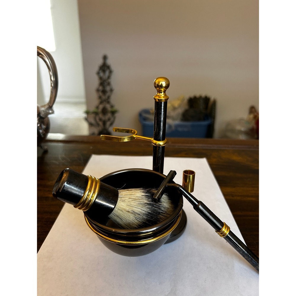 Vintage Shaving Set Black with Brass Highlights - Picture 4 of 4